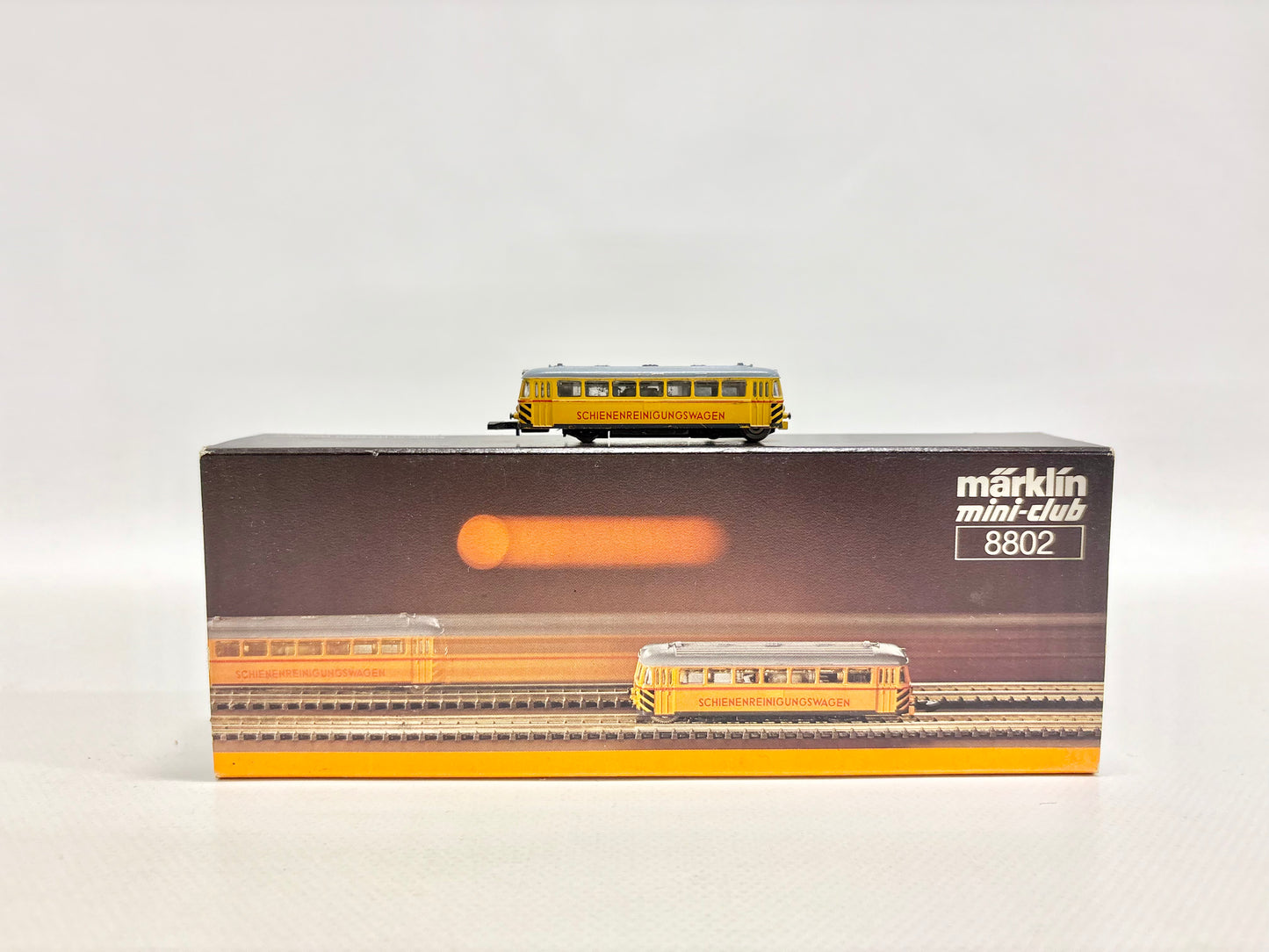 Märklin 8802 Diesel Railcar Track Cleaning Car DB Z