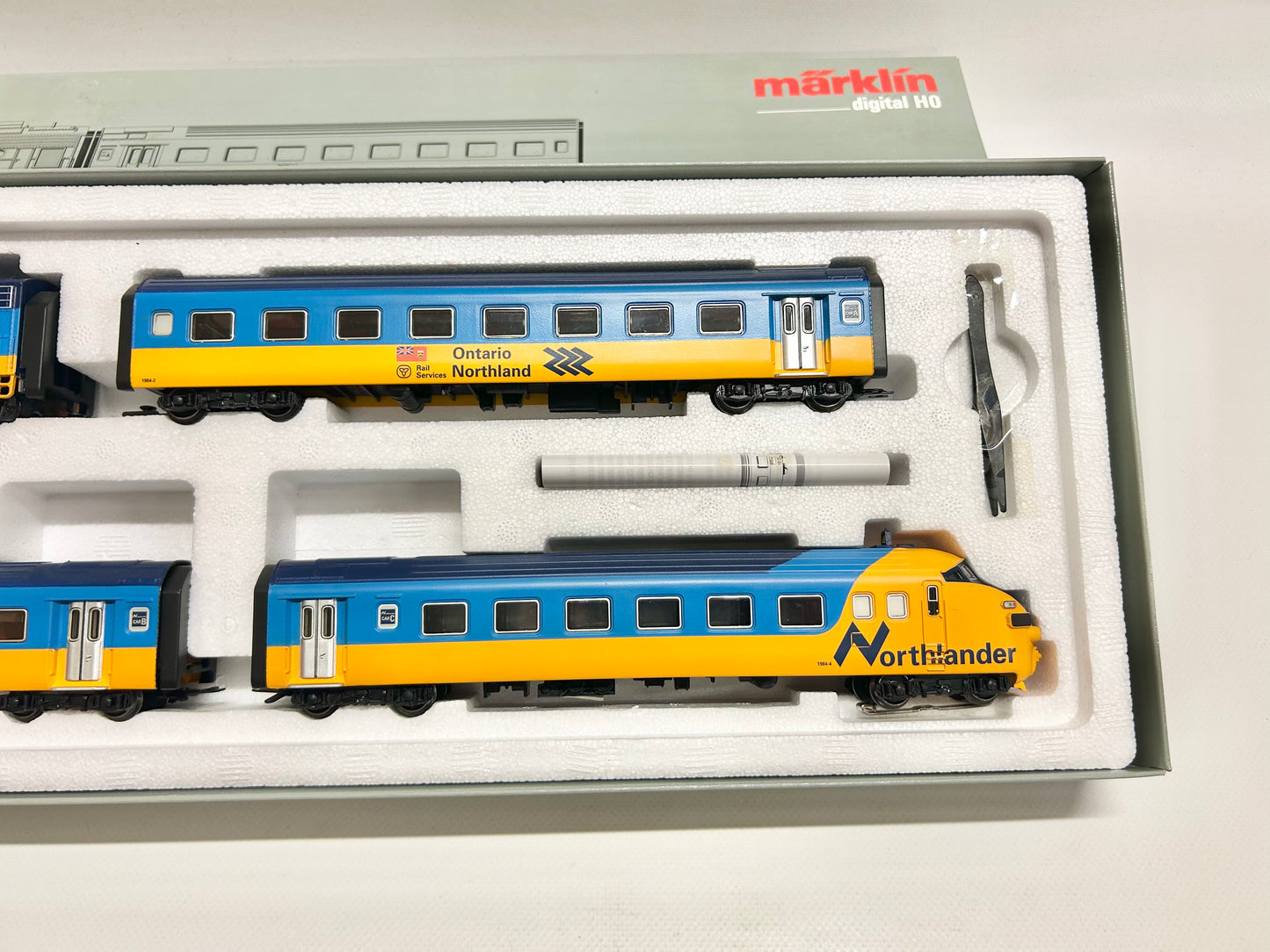 Märklin 37500 Digital + Sound Dieseltriebwagen "Northlander" AC H0