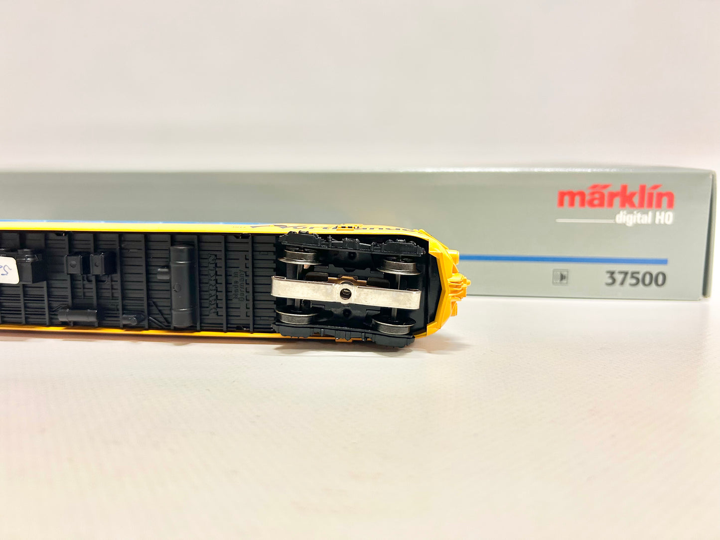 Märklin 37500 Digital + Sound Dieseltriebwagen "Northlander" AC H0