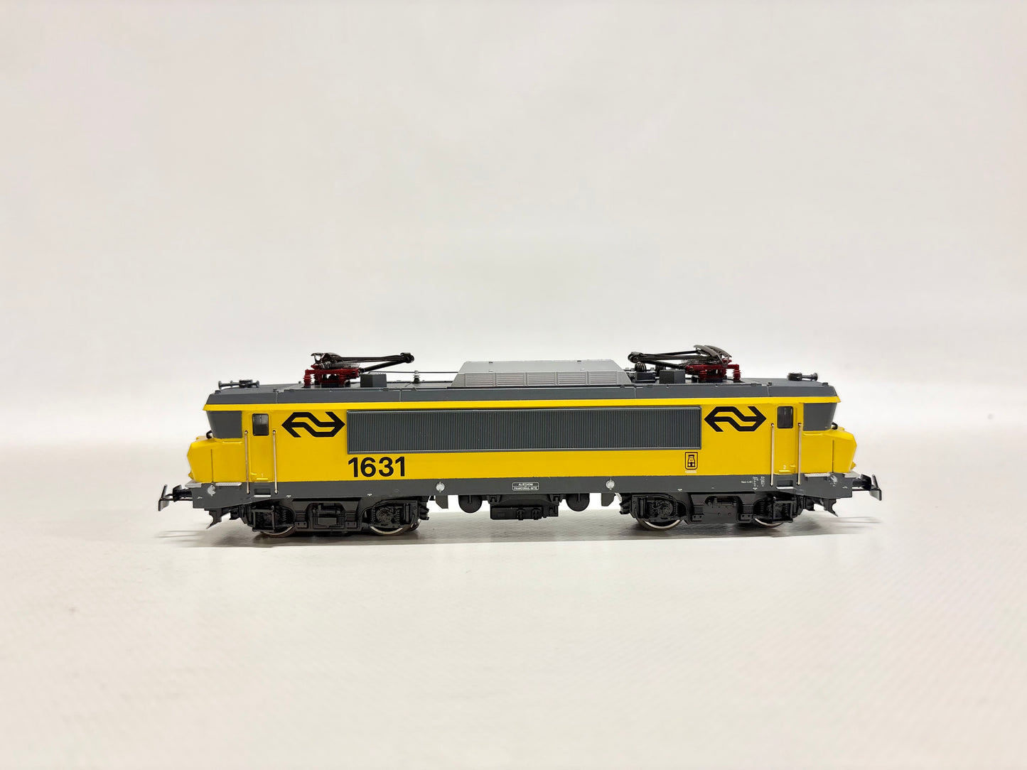 Märklin 3326 E-Lok Serie 1631 NS AC H0