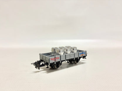 Trix 33925 Niederbordwagen mit Bierfässern "Dampf Bier" DC H0