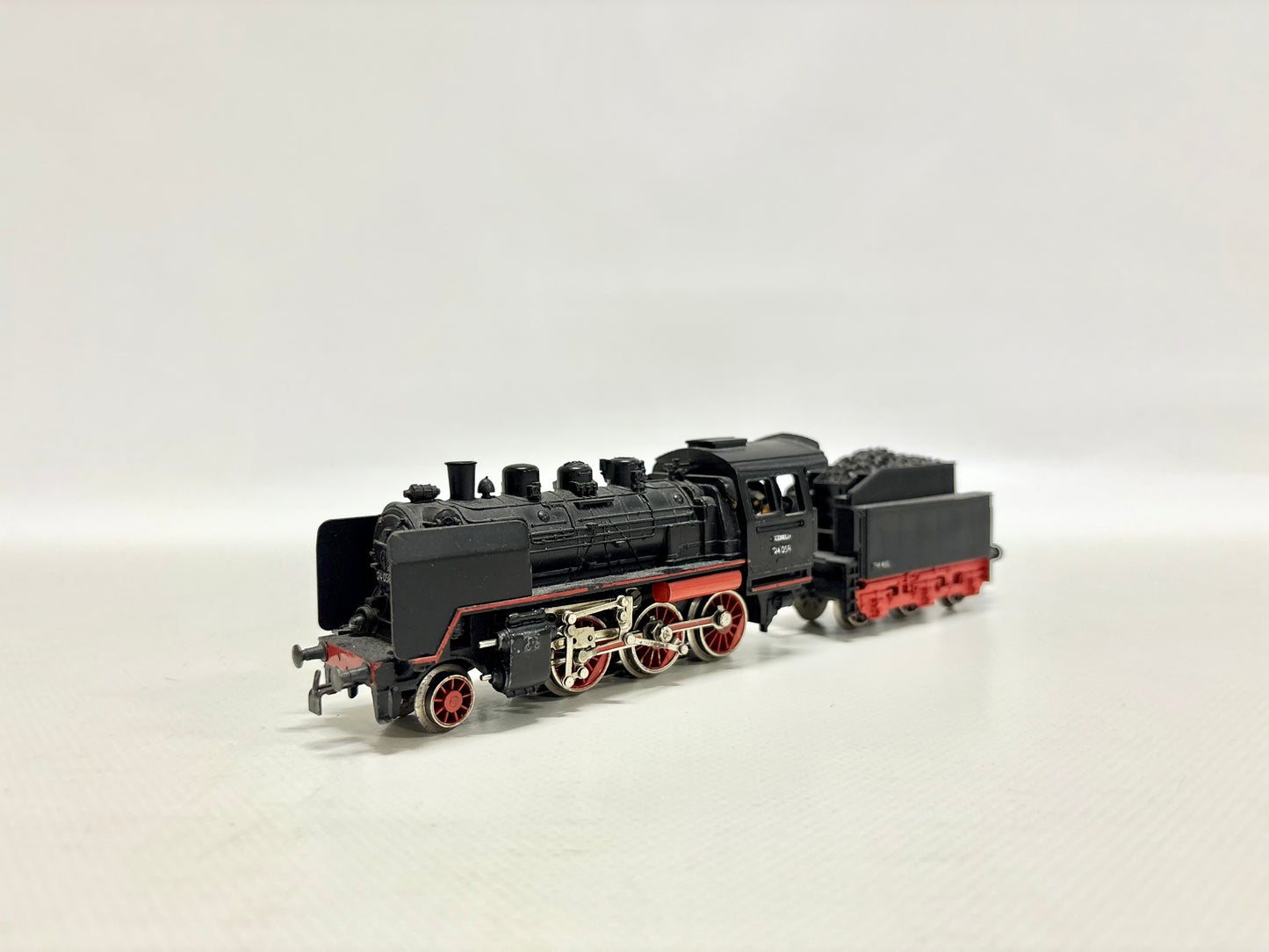 Märklin 3003 Dampflok Br 24 058 DB AC H0