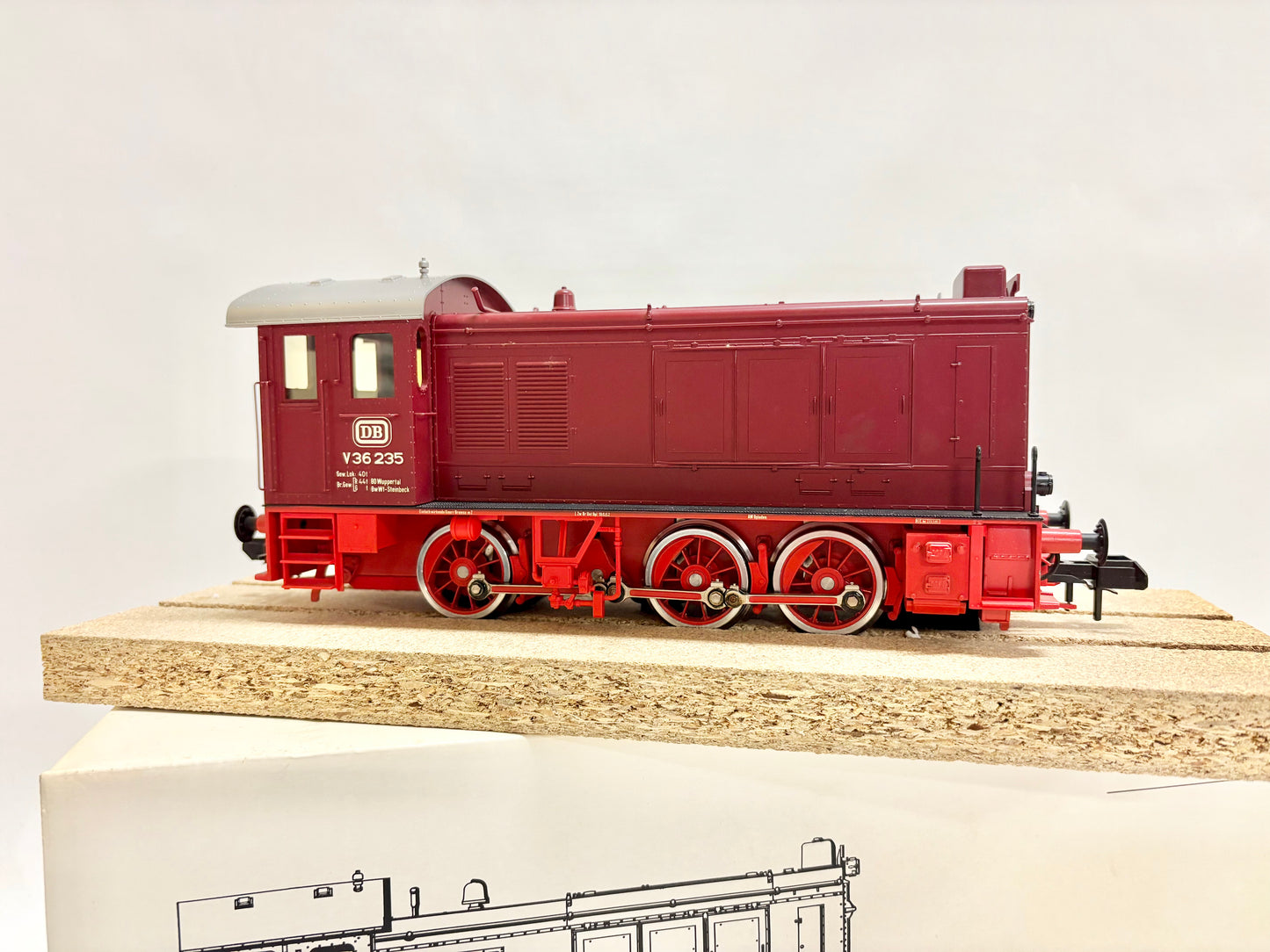 Märklin 55031 Digital Diesellok V36 235 mit Telexkupplung DB Spur 1