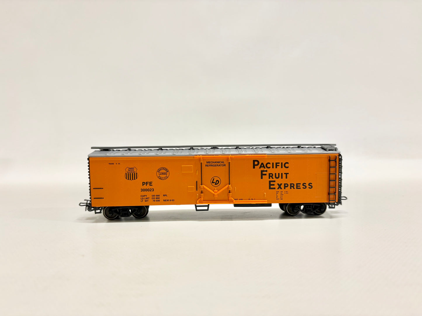 Märklin 47780 USA Box-Car Pacific-Fruit-Express UP AC H0