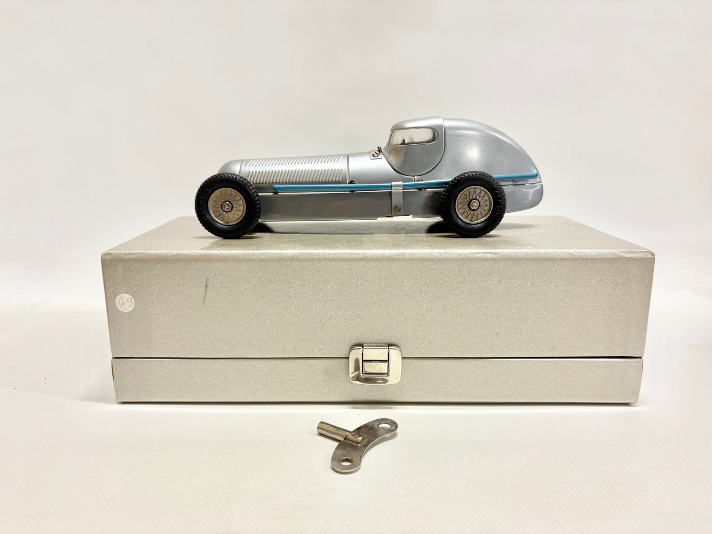 Märklin 1096 Mercedes-Benz W25 Silberpfeil 1:16