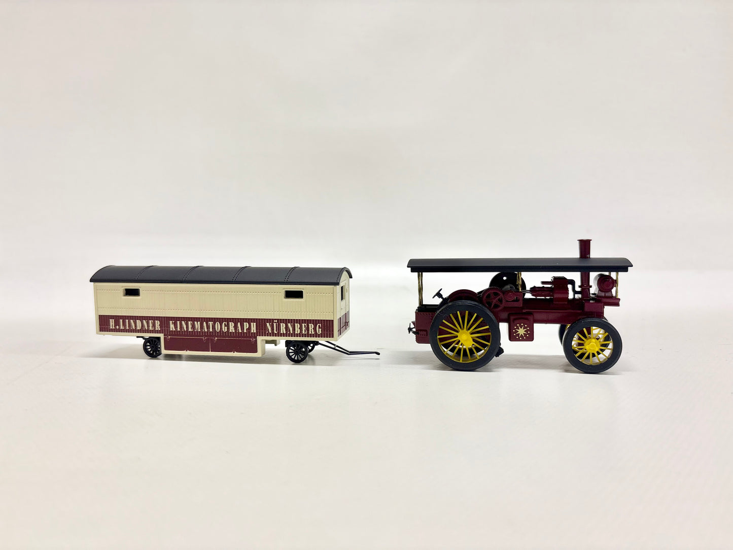 Märklin 1887 Kirmes-Lokomobil mit Anhänger H0