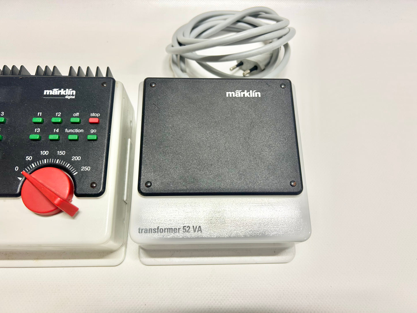 Märklin 6021 + 6002 Digital Control Unit & Transformator 52VA