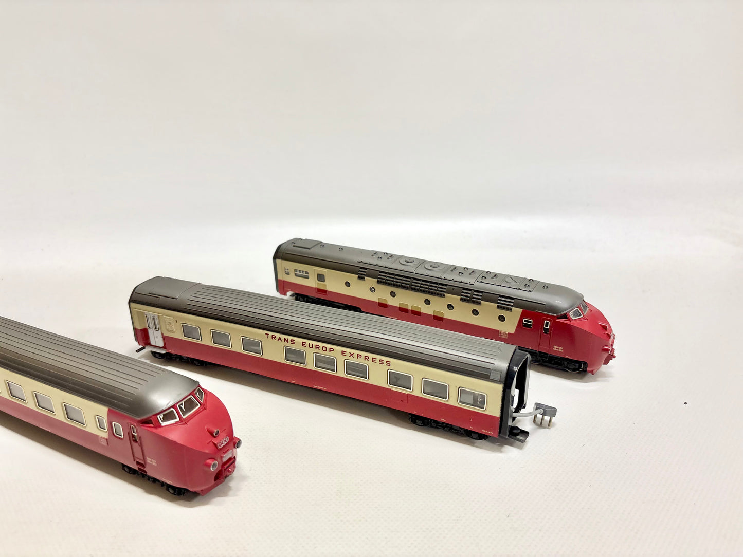 Märklin 3070 Dieseltriebwagen RAm TEE SBB AC H0