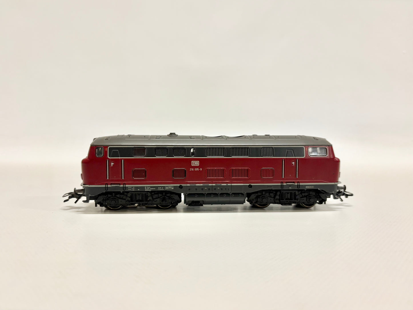 Märklin 3679 Digital Diesellok Br 216 005-9 DB AC H0