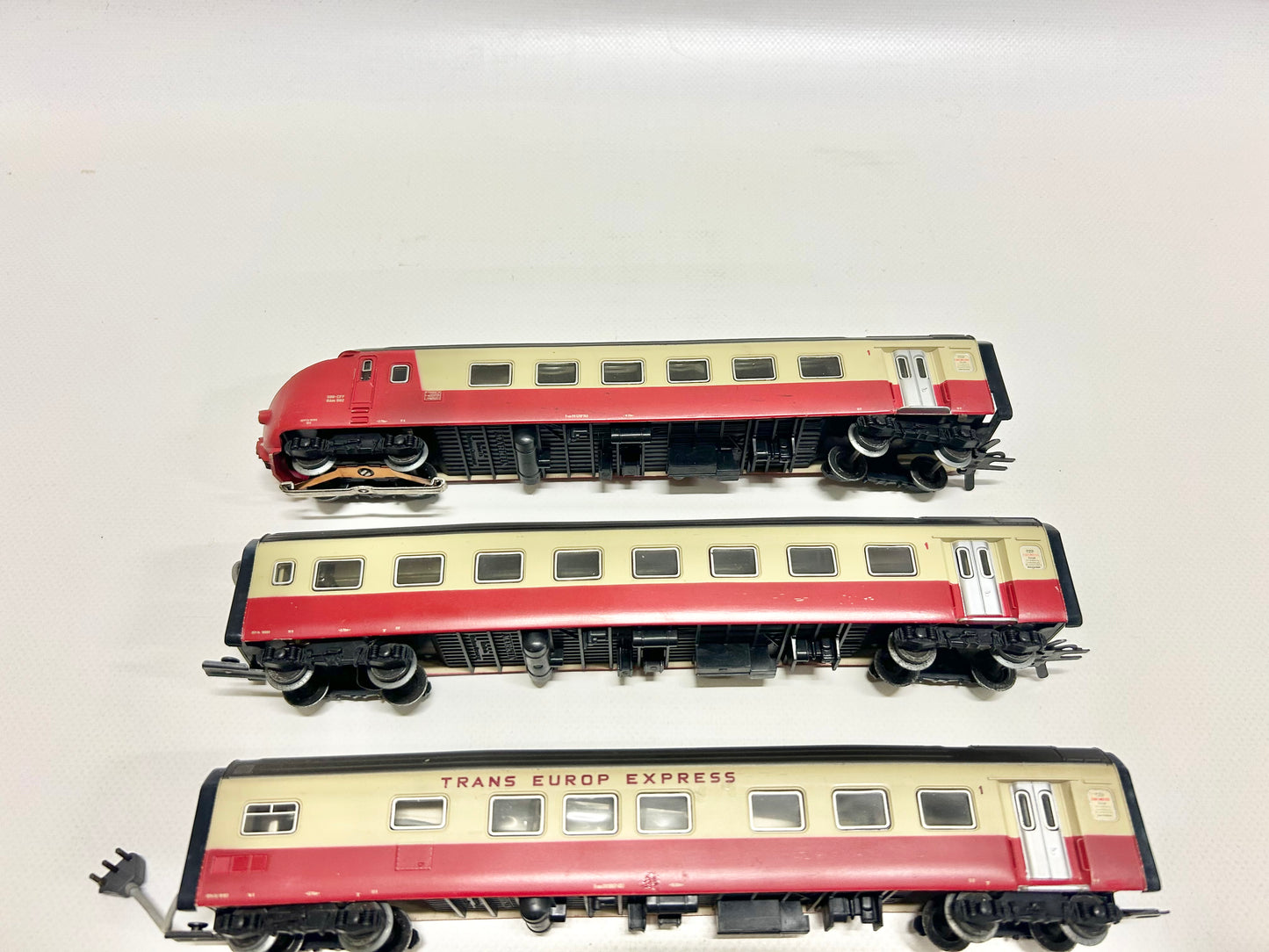 Märklin 3070 (ohne Triebkopf) Zwischenwagen & Endwagen für TEE Dieseltriebzug SBB AC H0