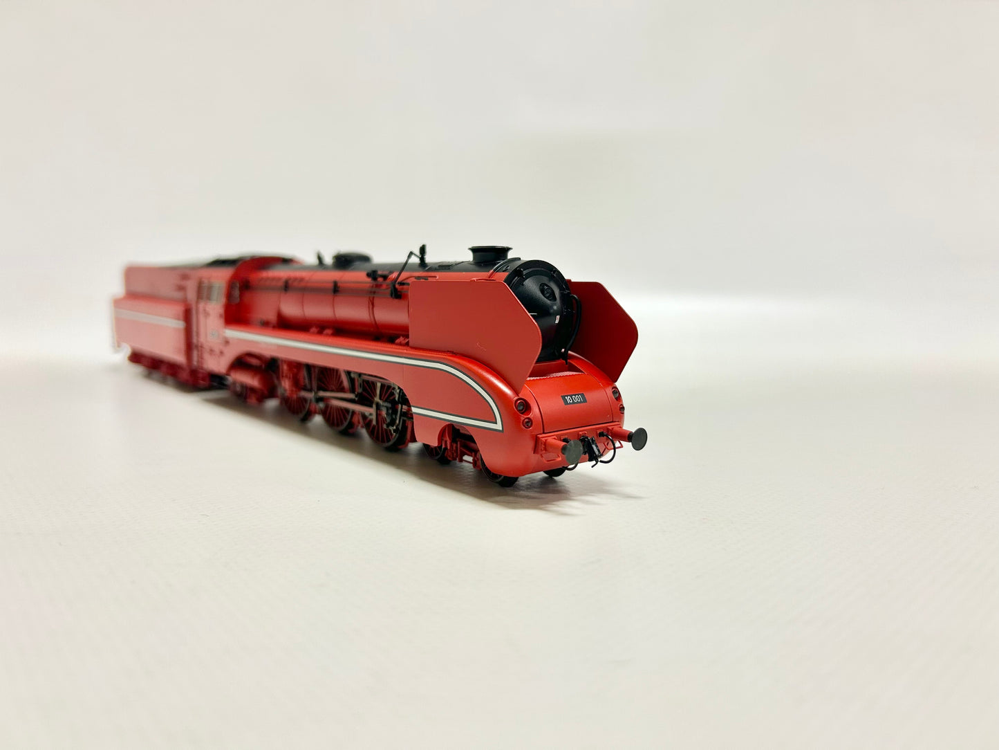 Märklin 37082 Digital + Sound Br 10 Stromliniendampflok H0