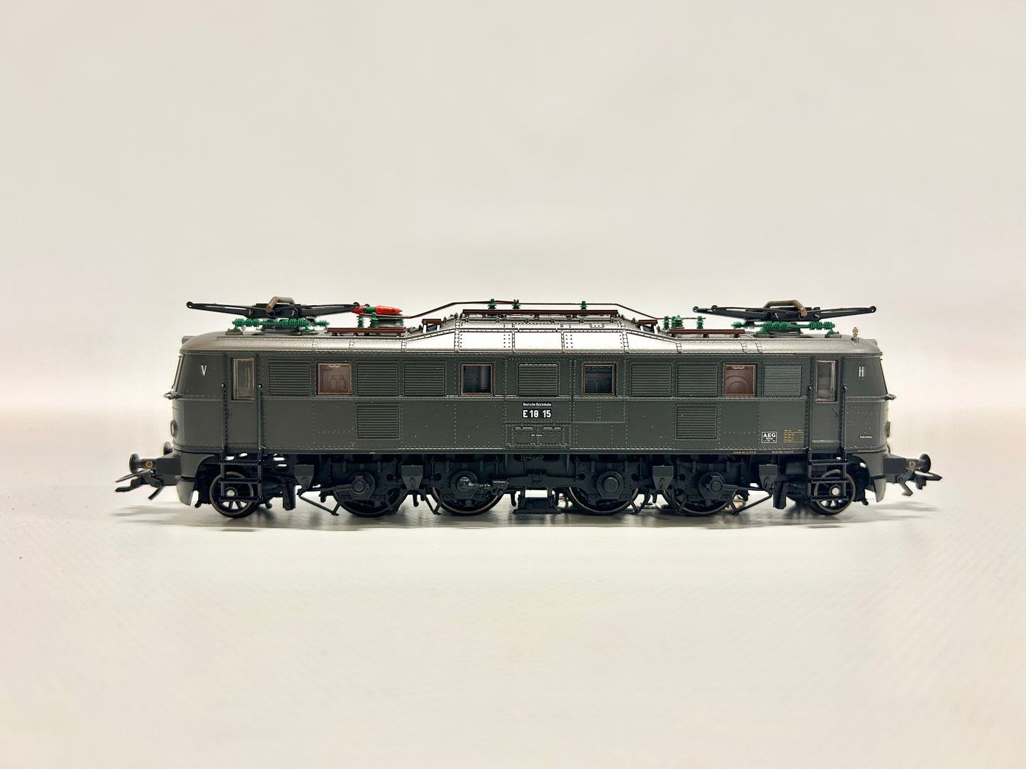 Märklin 37681 Digital E-Lok Br E18 15 DRG AC H0
