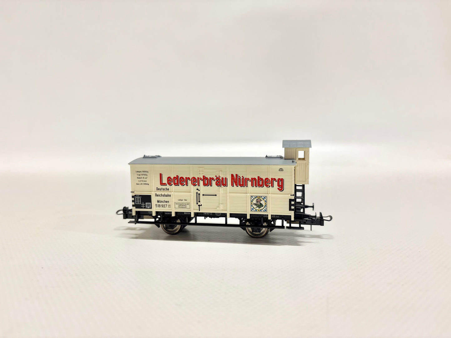 Trix 23927 Gedeckter Güterwagen mit Bremserhaus Ledererbräu DR DC H0