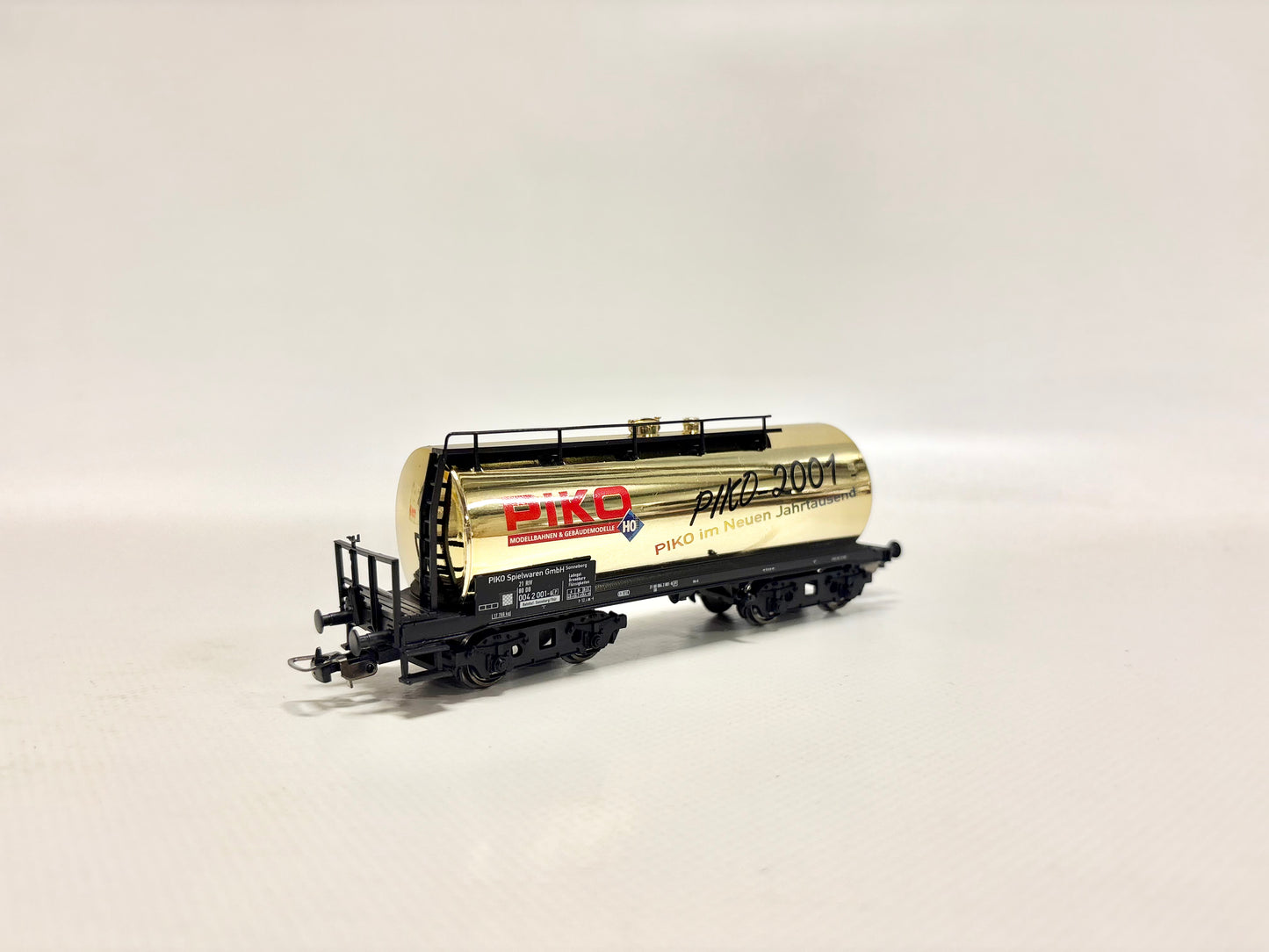 Piko 95821 Kesselwagen "Piko im neuen Jahrtausend" 2001 DB DC H0