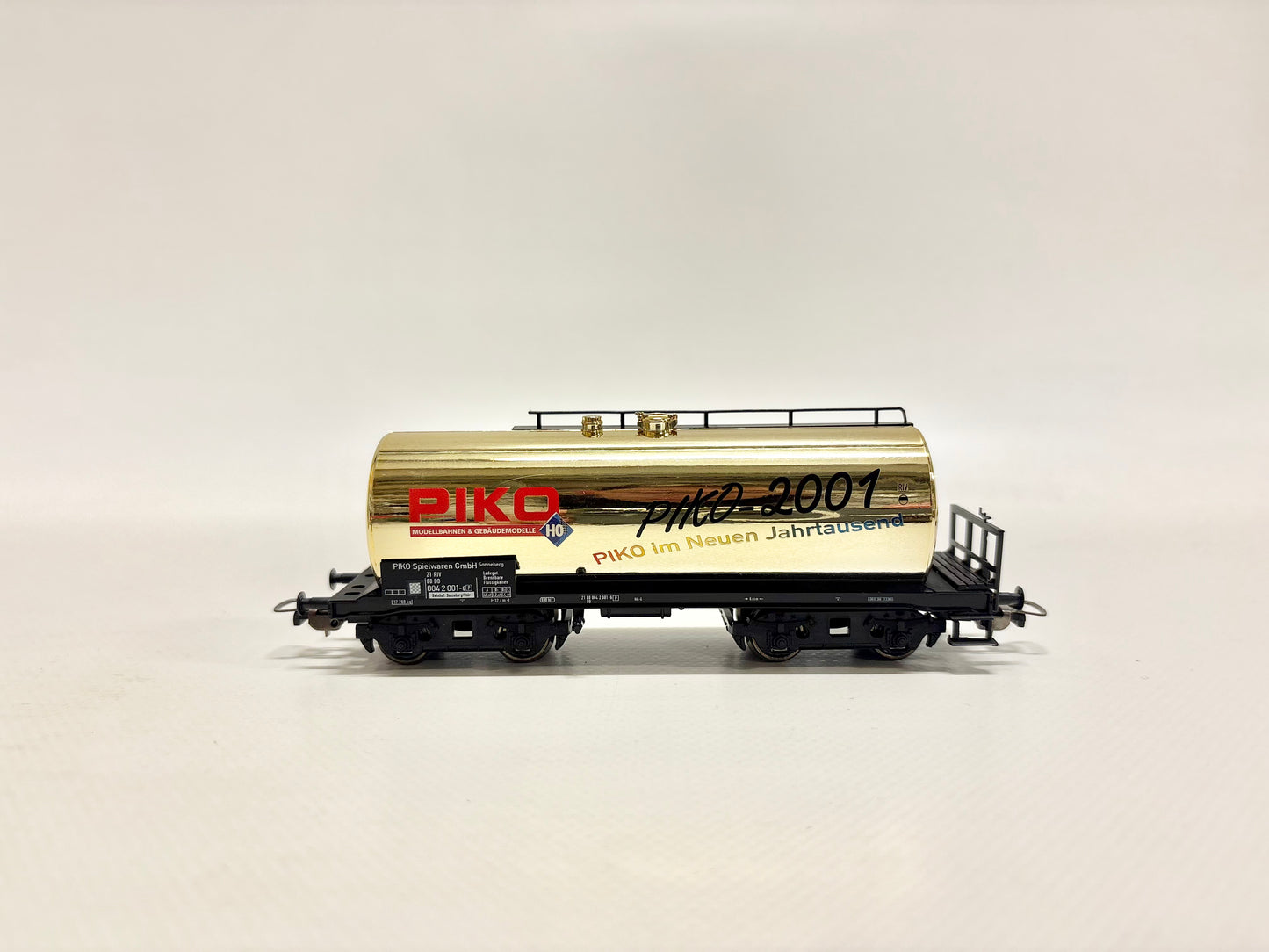 Piko 95821 Kesselwagen "Piko im neuen Jahrtausend" 2001 DB DC H0
