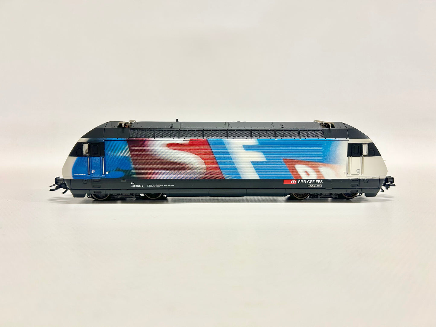 Märklin 34618 Digital E-Lok Doppelpackung Re 460 "Schweizer Fernsehn" SBB AC H0