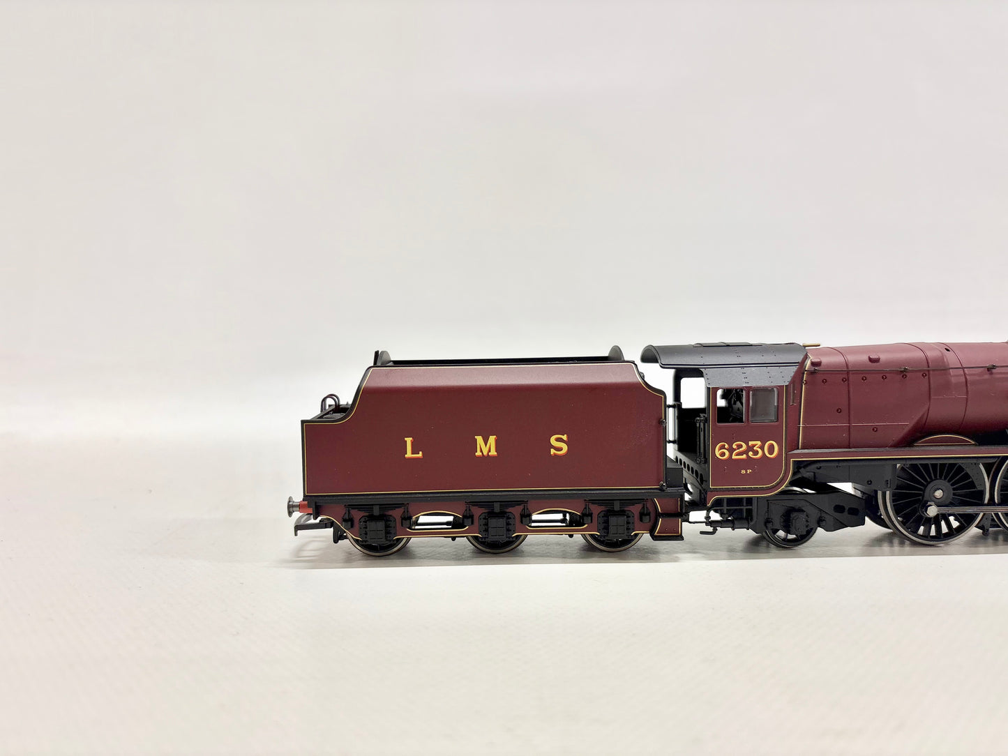 Hornby R2230 Dampflok "Duchess of Buccleuch" LMS DC H0