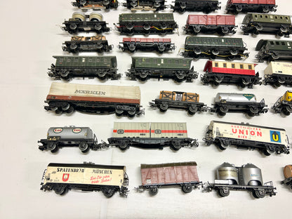 Märklin 31x Güter- und Personenwagen Konvolut H0