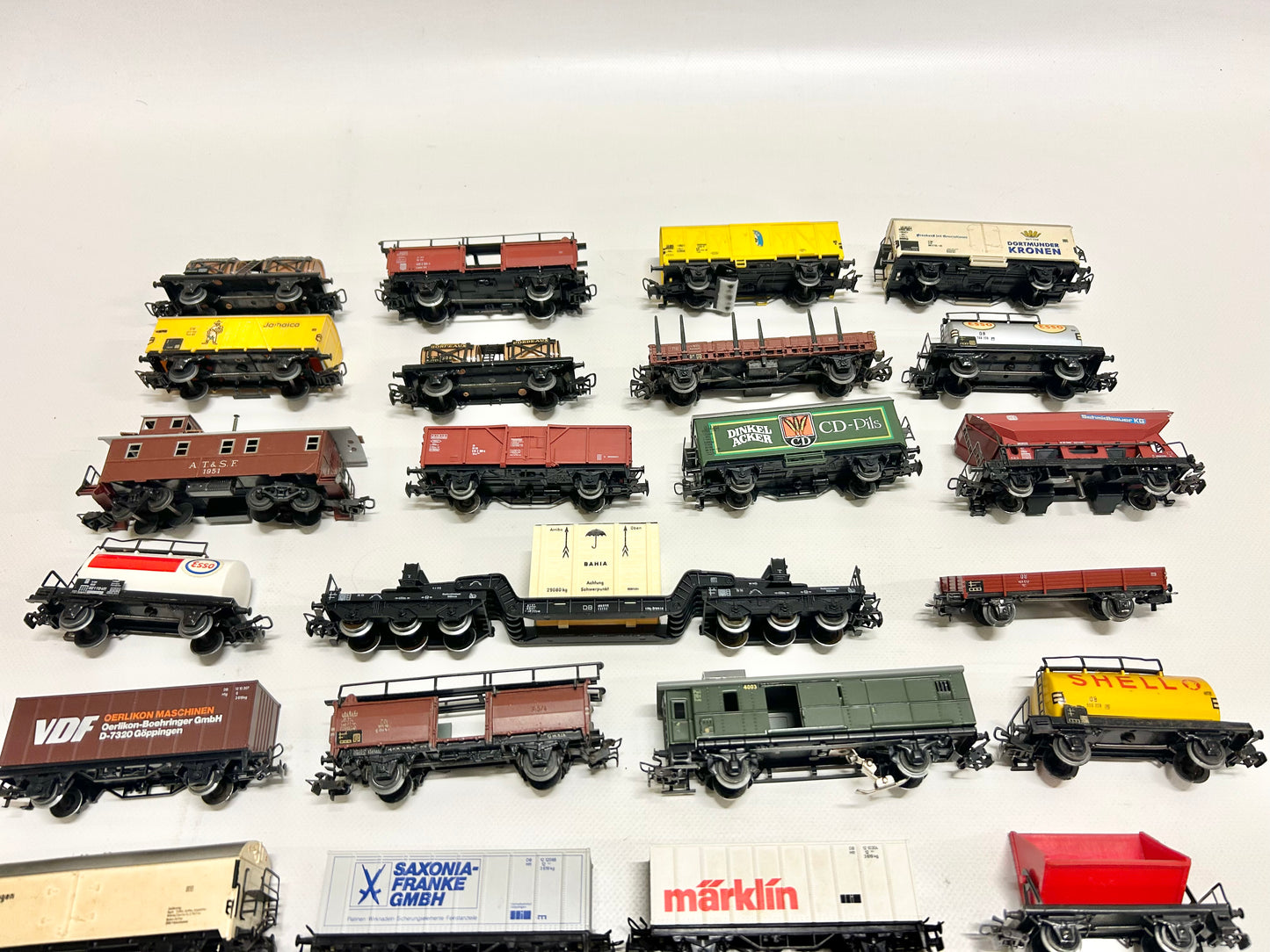 Märklin 31x Güter- und Personenwagen Konvolut H0