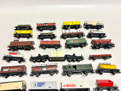 Märklin 31x Güter- und Personenwagen Konvolut H0