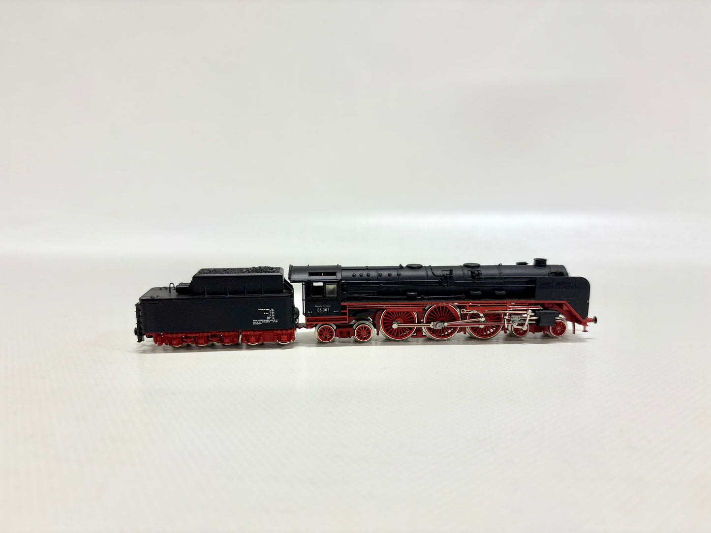 Arnold Dampflok Br 05 DR Spur N