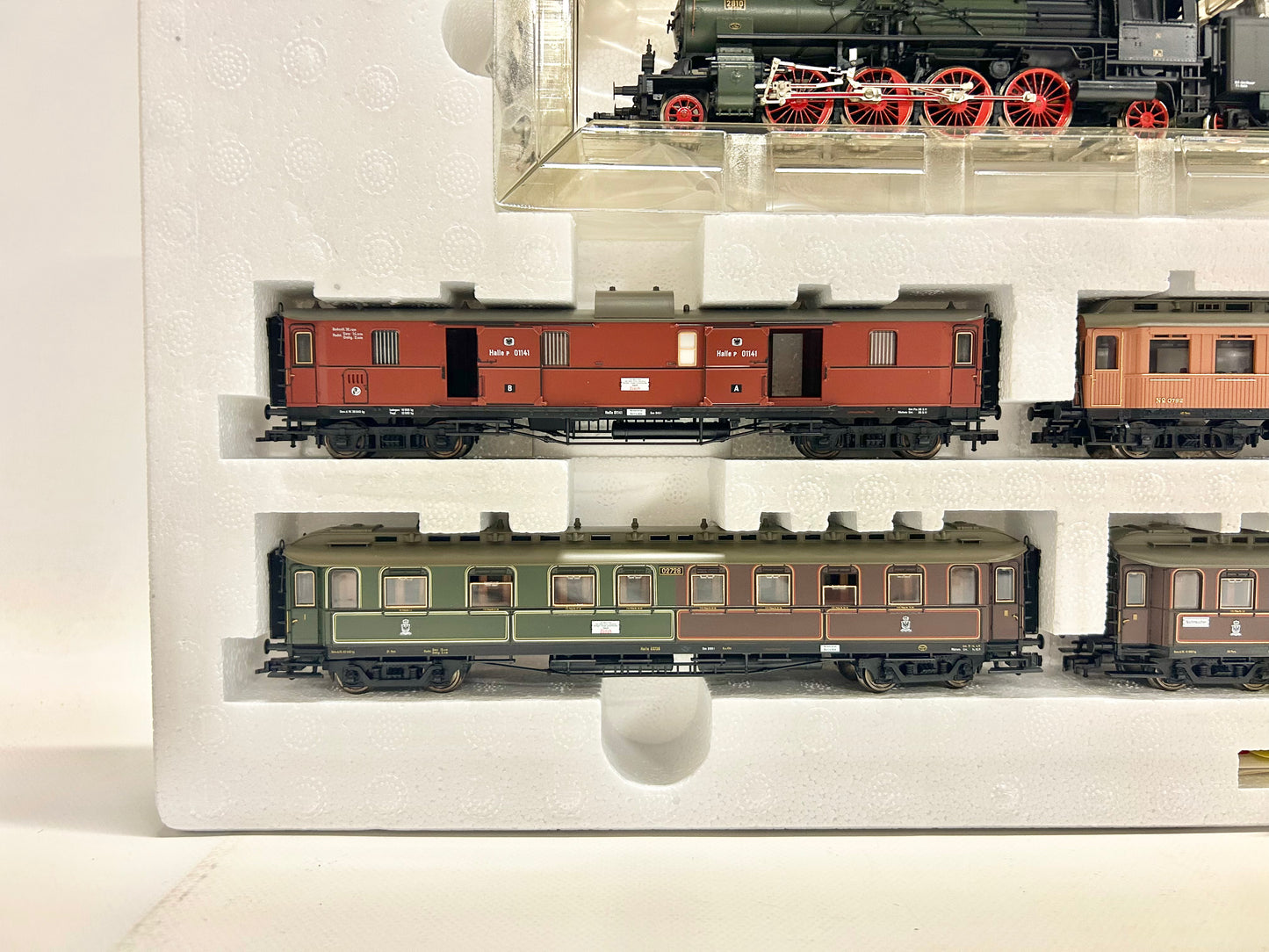 Fleischmann 1885 AC Zugpackung Preußischer Personenzug K.P.E.V. H0