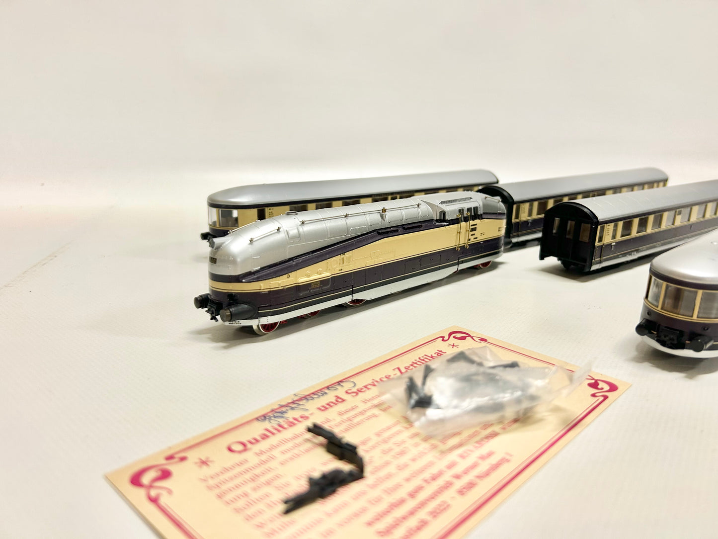 Rivarossi 0389 Digital AC Henschel-Wegmann Zug AC H0