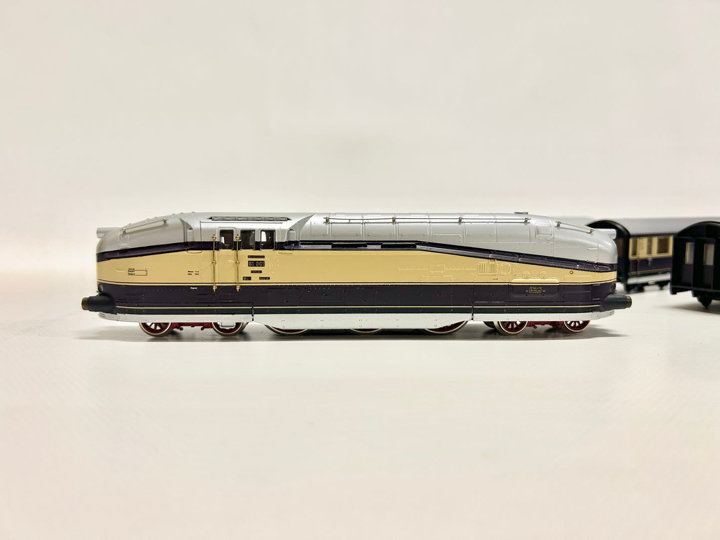 Rivarossi 0389 Digital AC Henschel-Wegmann Zug AC H0