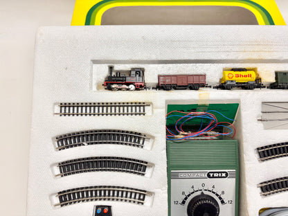 Minitrix 1045 Startpackung mit Güterzug Spur N