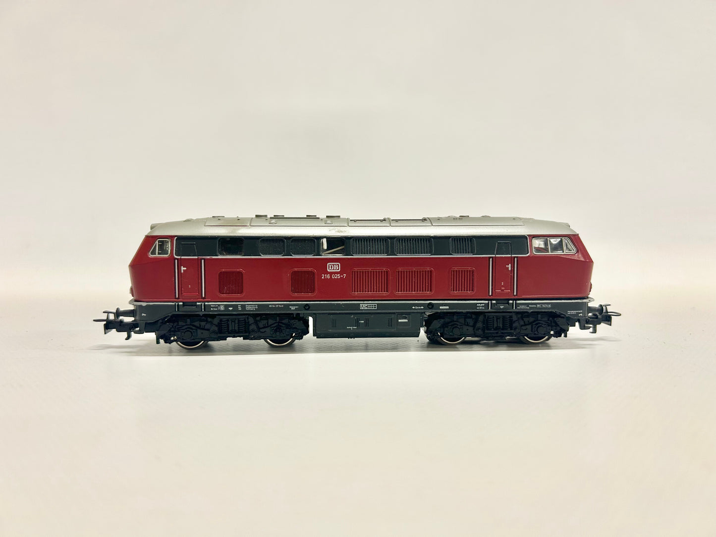 Märklin 3075 Digital-Umbau Br 216 Diesellok H0