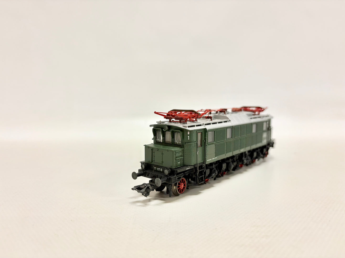 Märklin 37062 Mfx-Digital + Sound E-Lok Br 117 107-3 DB AC H0