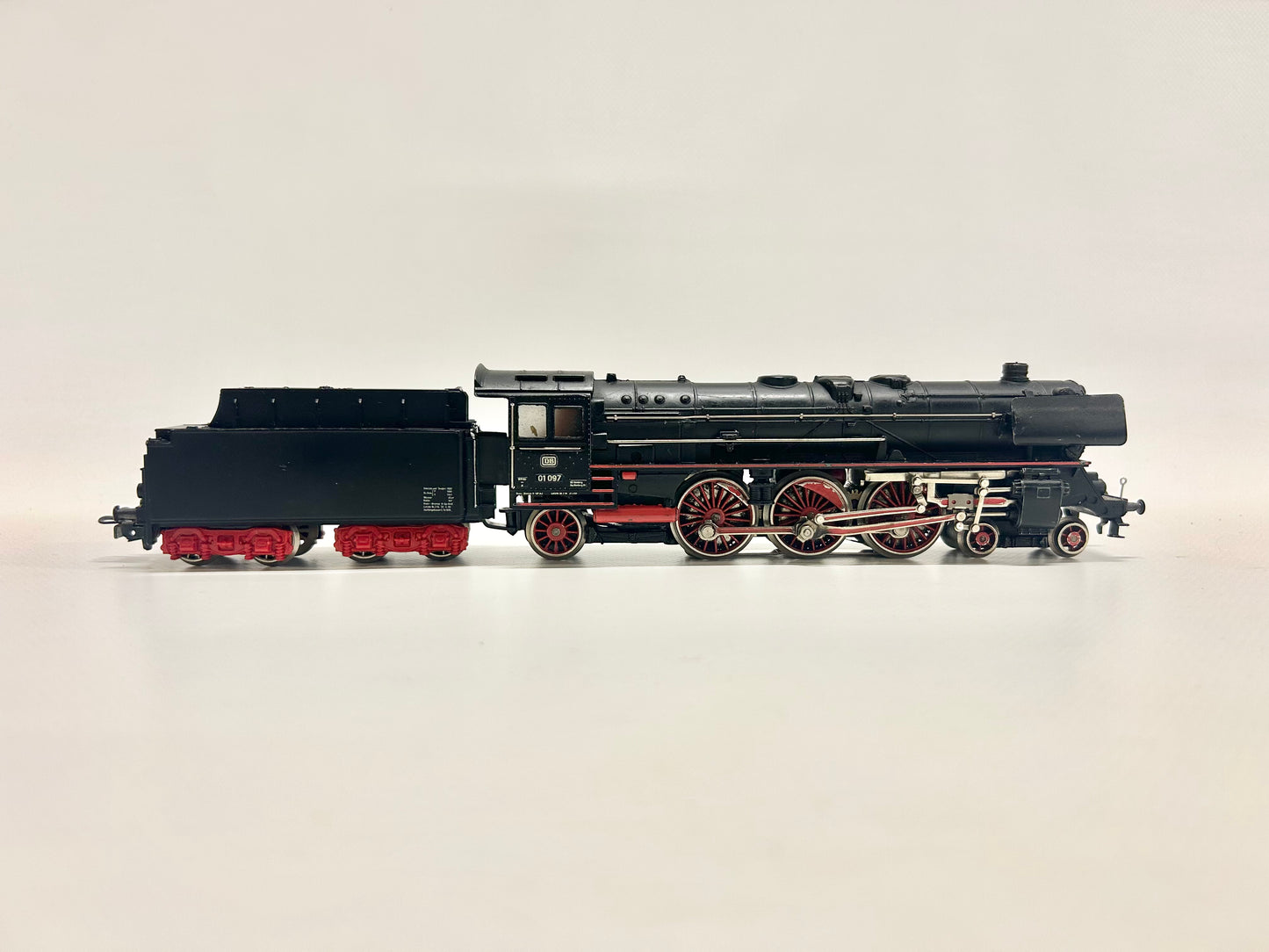 Märklin 3048 Br 01 097 steam locomotive H0 