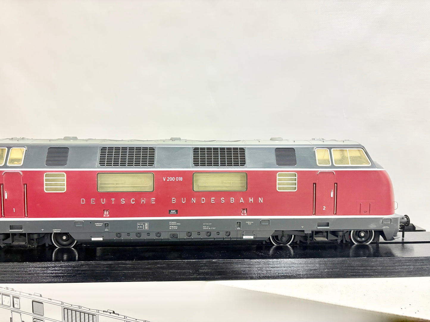 Märklin 55802 Digital + Sound Diesellok V200 018 DB Spur 1