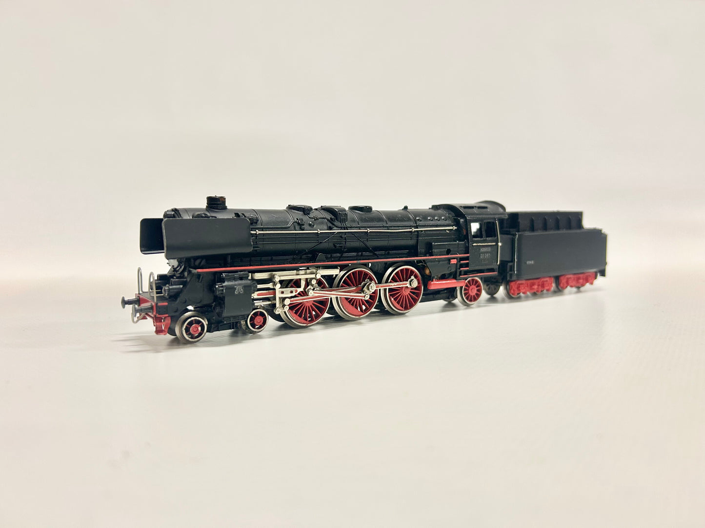 Märklin 3048 Br 01 097 steam locomotive + smoke generator H0 
