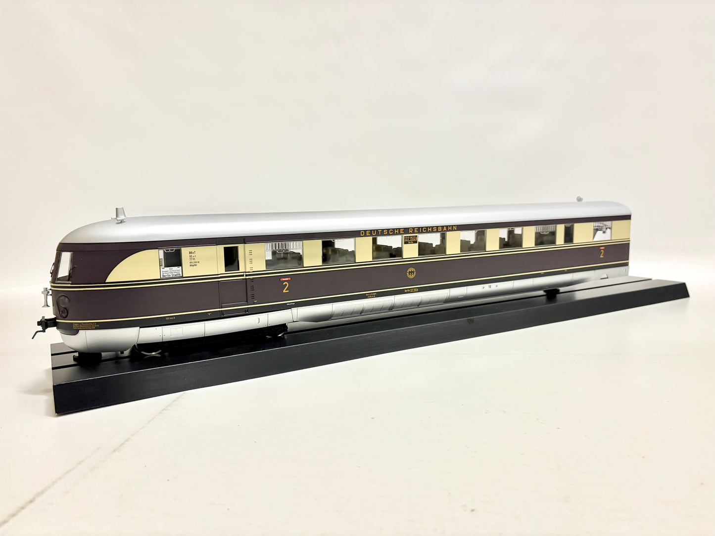 Märklin 55137 Digital Diesel-Schnelltriebwagen SVT 137 DRG Spur 1