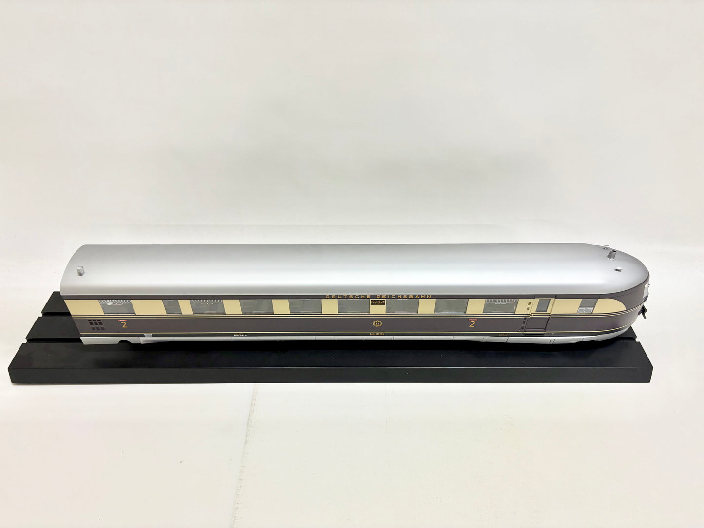 Märklin 55137 Digital Diesel-Schnelltriebwagen SVT 137 DRG Spur 1