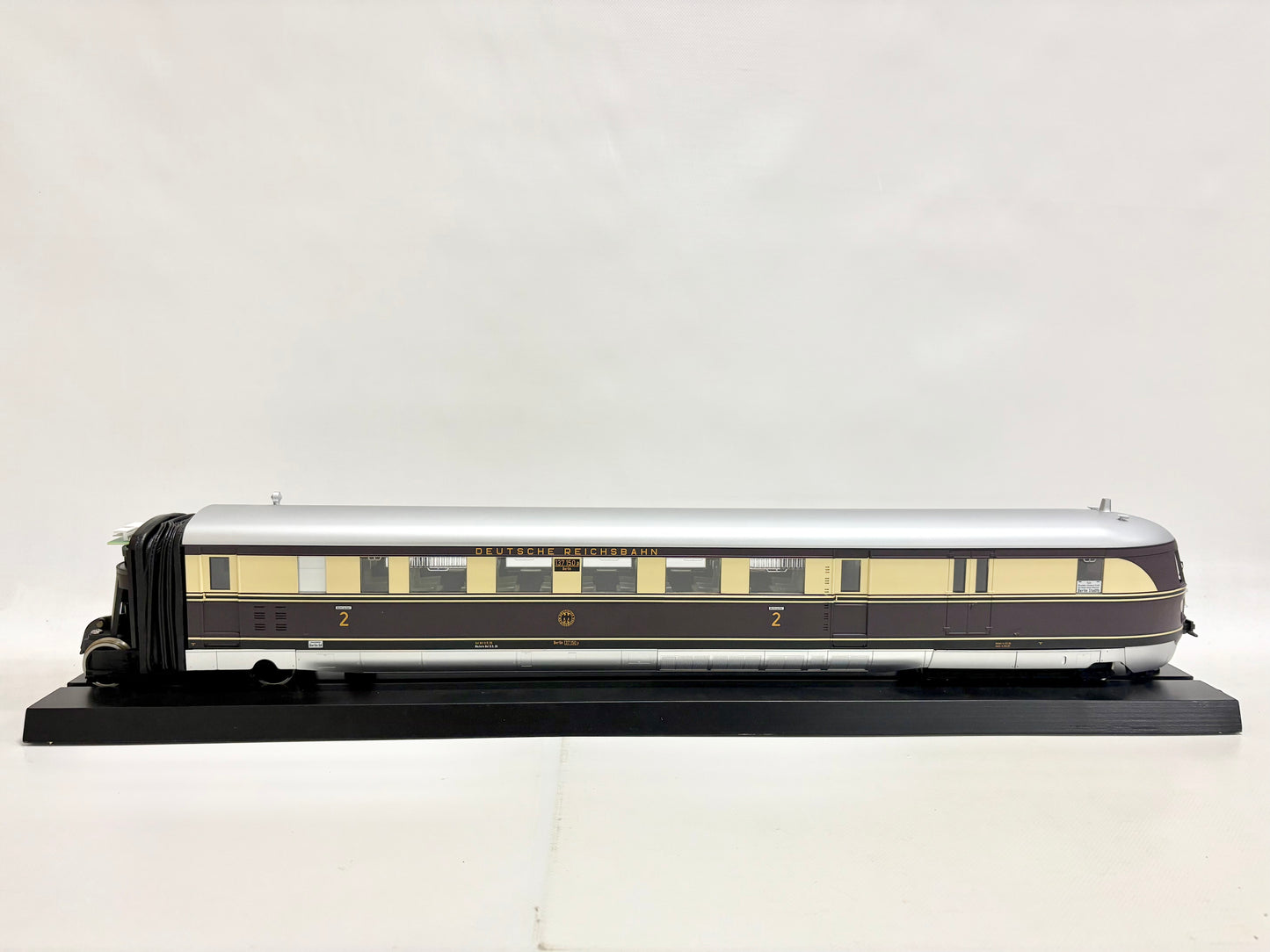 Märklin 55137 Digital Diesel-Schnelltriebwagen SVT 137 DRG Spur 1