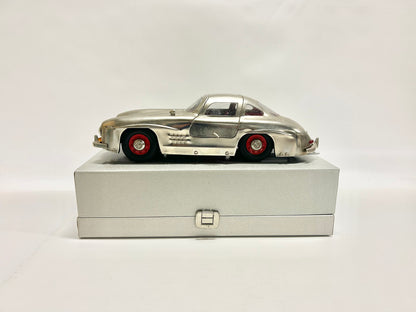 Märklin 1952 Mercedes-Benz 300SL mit Uhrwerkantrieb