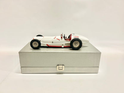 Märklin 1097 Silberpfeil Mercedes-Benz Rennwagen Alfa Weiß Uhrwerkantrieb