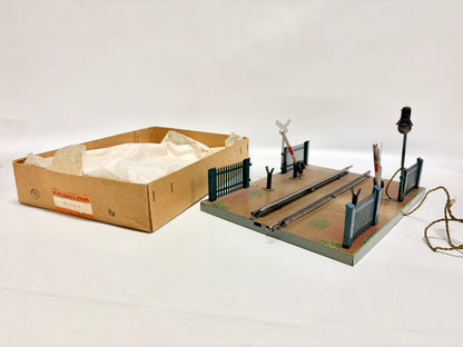 Märklin 2230 B Beleuchteter Bahnübergang Spur 0