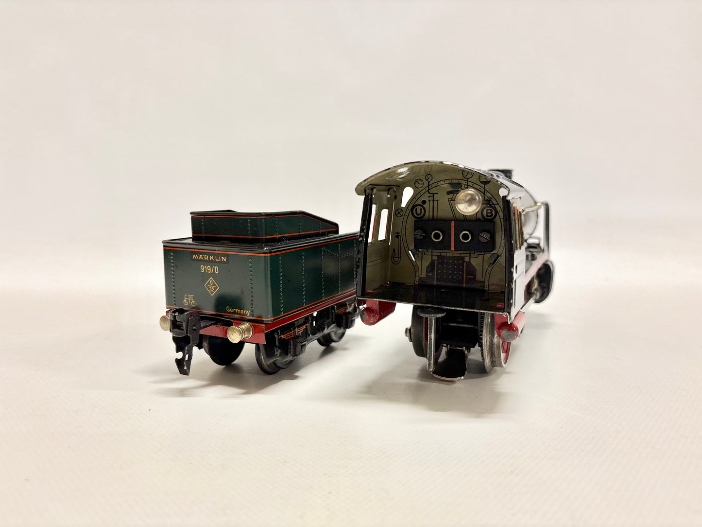 Märklin R 66/12910 Dampflok Spur 0