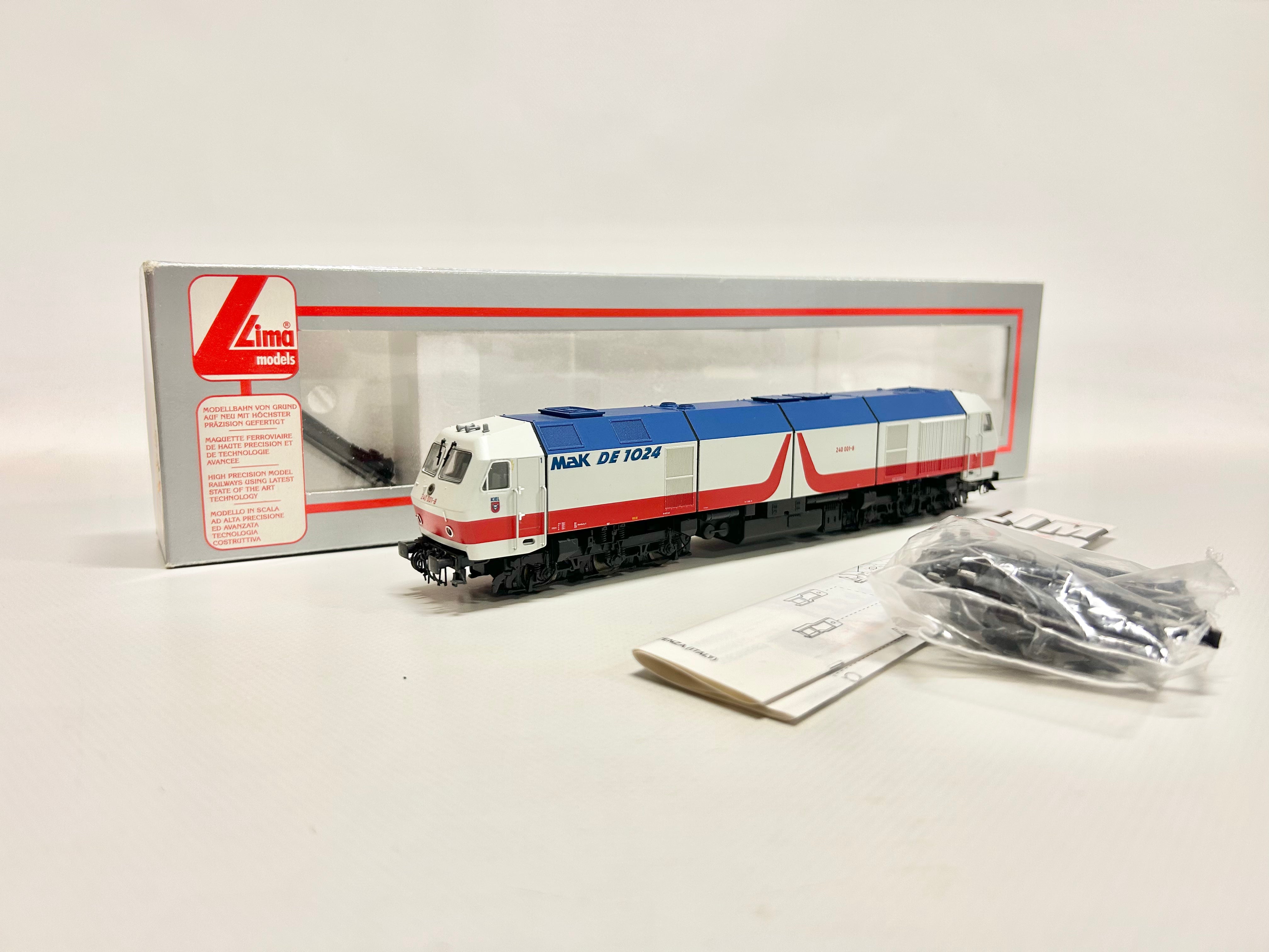 Arnold Spur N 2035 Diesellok BR 240 - MAK DE 1024 - LESEN Arnold Spur N 2035 Diesellok BR 240 - MAK DE 1024 - LESEN