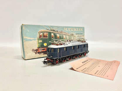 Märklin 3023 E-Lok E18 35 DB AC H0