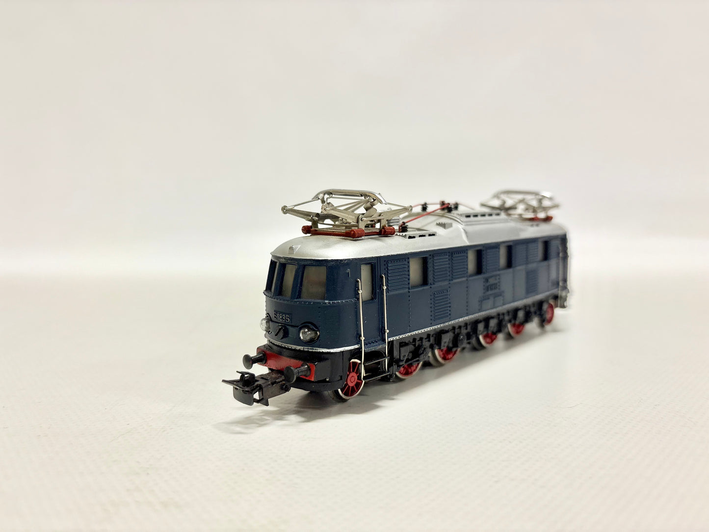 Märklin 3023 E-Lok E18 35 DB AC H0