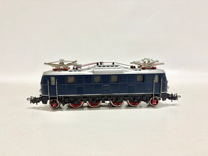 Märklin 3023 E-Lok E18 35 DB AC H0