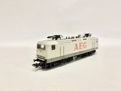 Märklin 3441 Digital E-Lok Br 143 001-6 DR AC H0