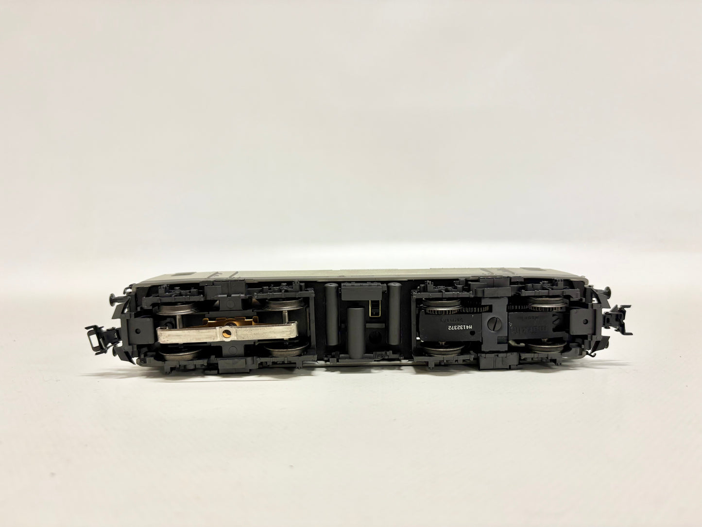 Märklin 3441 Digital E-Lok Br 143 001-6 DR AC H0