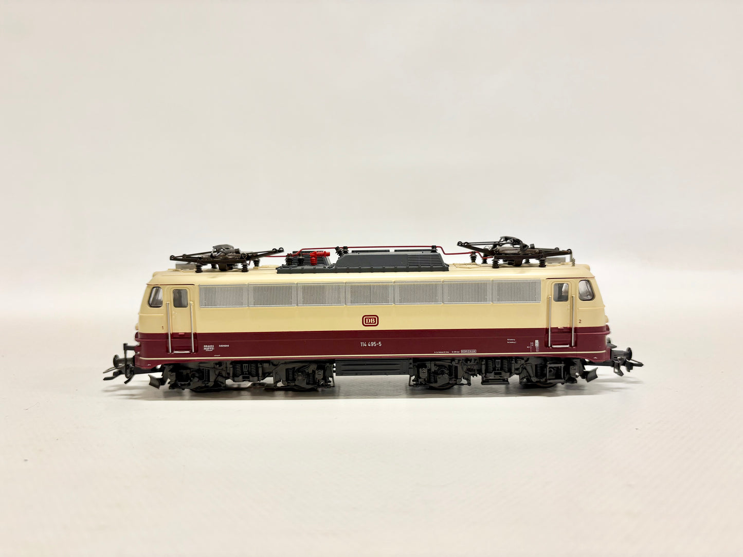 Märklin 3033 E-Lok Br 114 495-5 DB AC H0