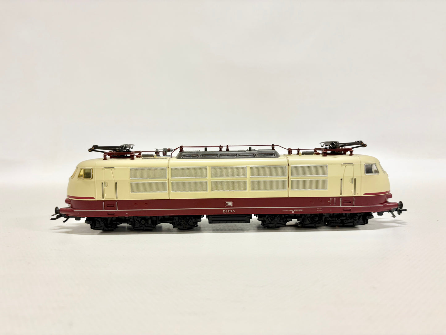Märklin 3357 E-Lok Br 103 109-5 DB AC H0