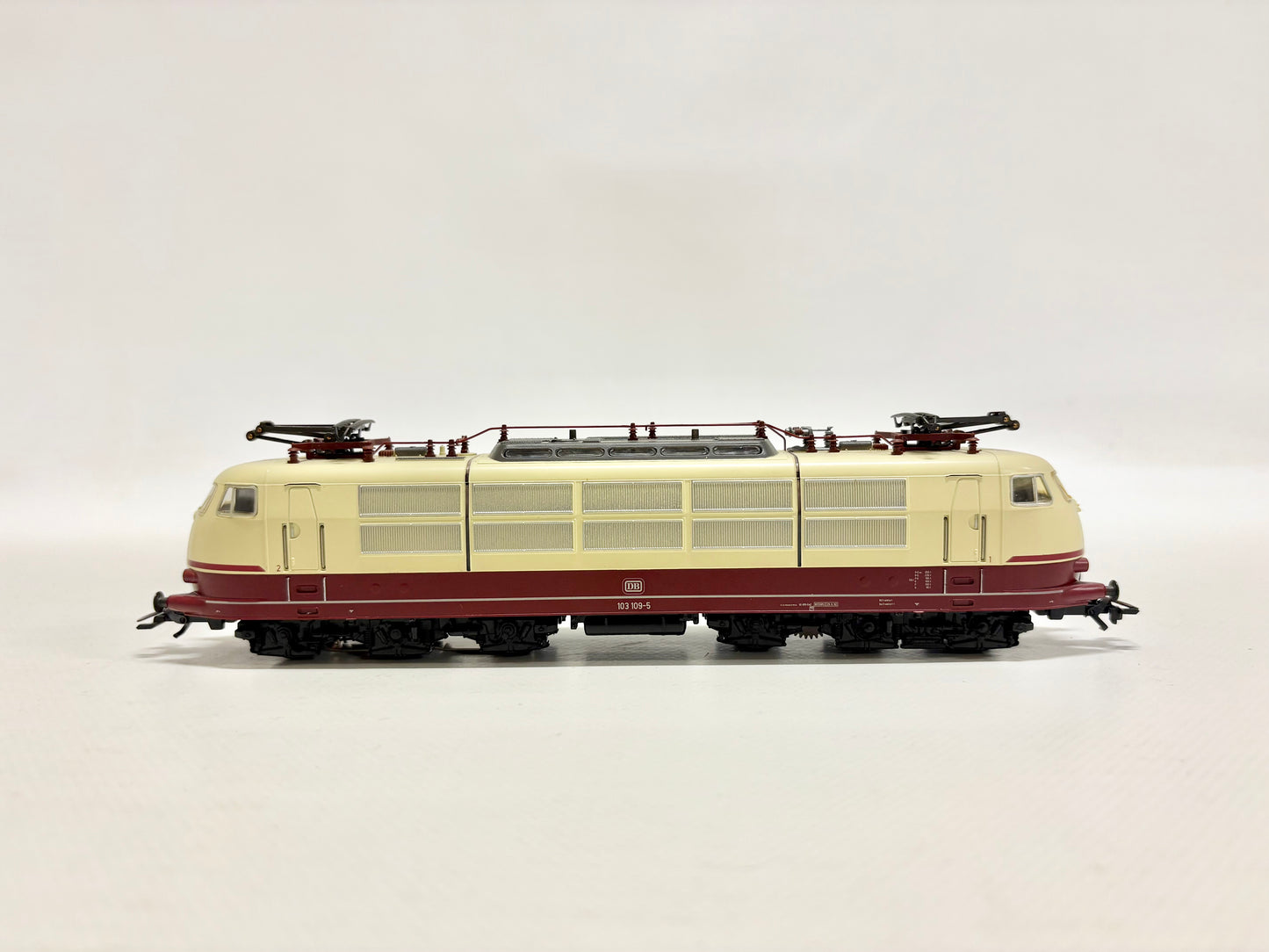 Märklin 3357 E-Lok Br 103 109-5 DB AC H0